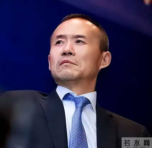 他放弃亿万资产抛弃糟糠之妻，娶30岁女星，现却成人生赢家