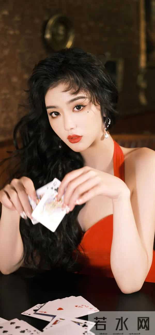 孔雪儿——粉嫩娇俏女神