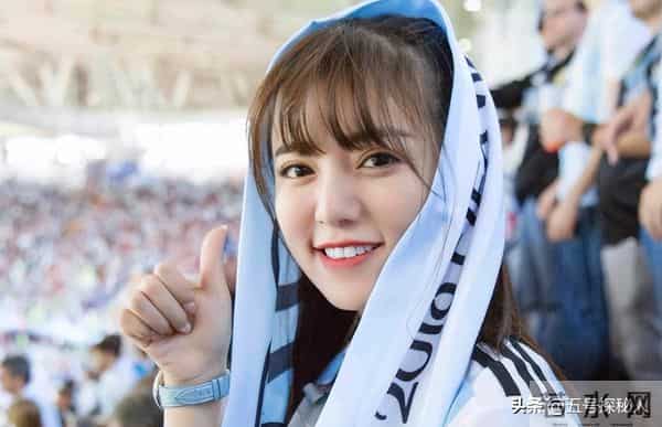 她是隐藏最深的富婆,童颜巨乳躺赚上亿,21岁打败王菲却主动过气