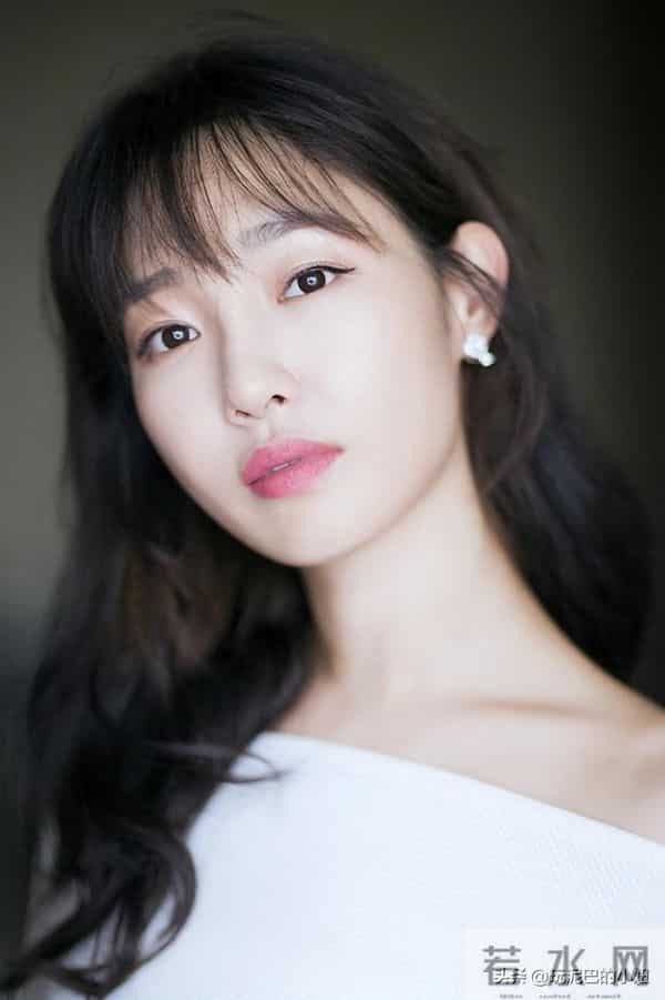 连爆2大行业瓜!大花回应只字不提影帝,阔太倒油导演,都不装了