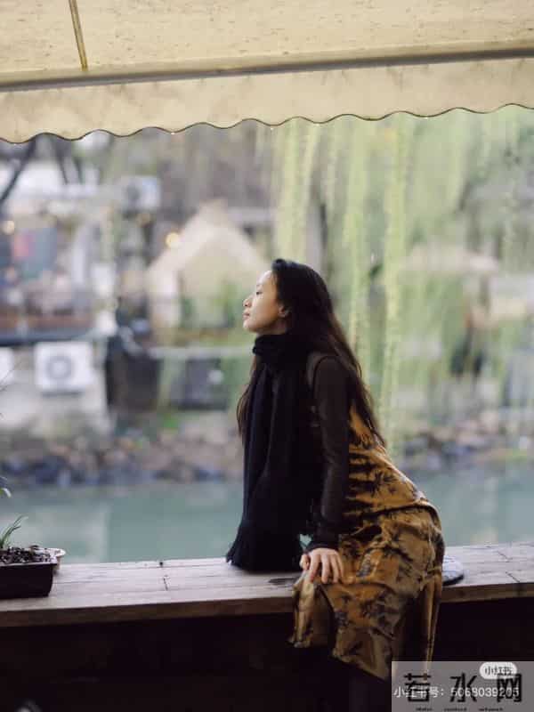 女演员李梦晒多道杭州美食,直呼“好久没吃这么多”