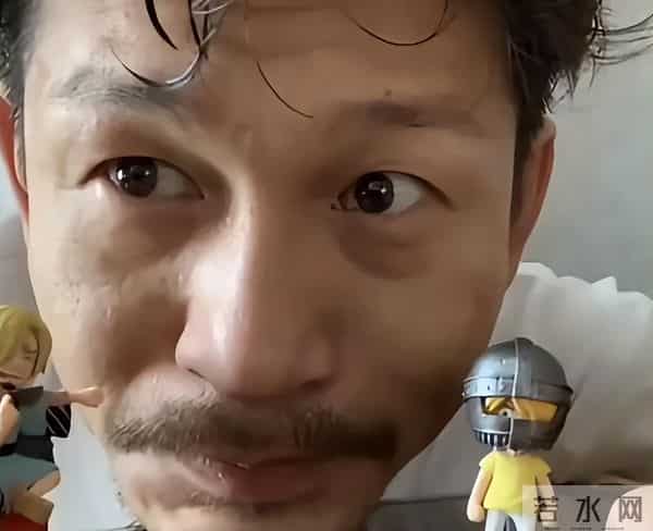 钱太多有什么用?于和伟曝余皑磊失眠严重,现被骂到抑郁不想拍戏