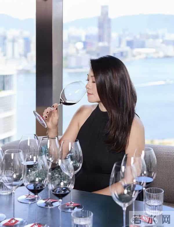 TVB前花旦时隔四年复出拍戏!经营红酒生意多年,在法国有酒庄