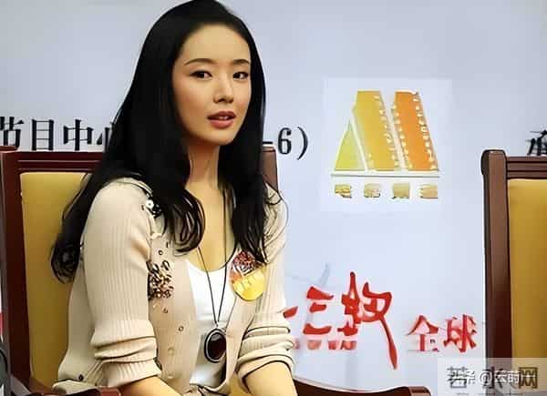 曾被张艺谋力捧，火后与富豪卷款61亿逃亡国外，现在的她过得如何