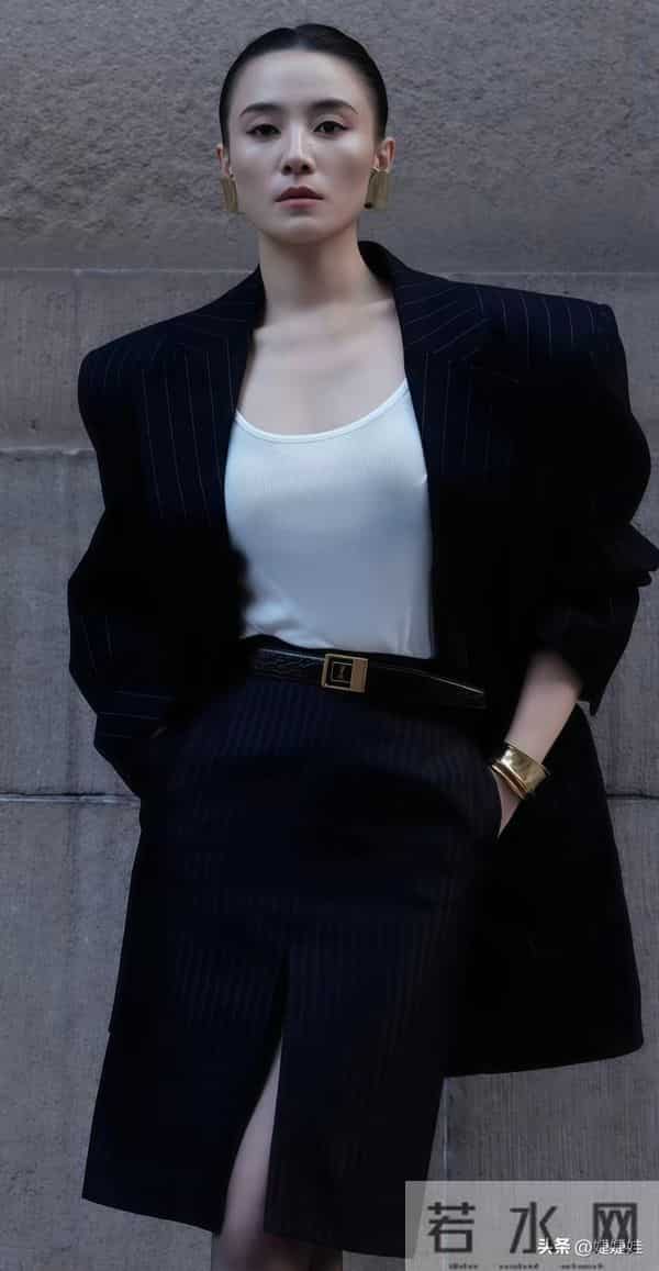 有种“夺命的刀”,叫宋佳的腰;有种“夺人的魂”,叫宋佳的臀