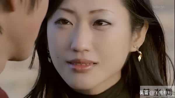 日本性感女王坛蜜:身材火辣拍全裸写真,用大尺度私照为自己拉票