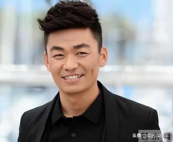 王宝强没想到,背负“绿帽”9年后,一双儿女开始为他争光了