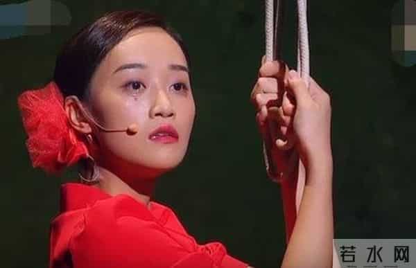 蓝盈莹新恋情曝光!深夜密会神秘男子共享蛋糕,网友称审美下滑