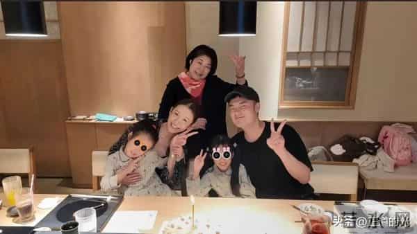 张子萱在陈赫vlog中有了姓名 两人好久没见 锁喉拥抱 9岁女儿大龅牙