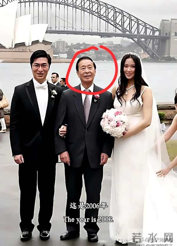 她14岁就长得“倾国倾城”,被富豪花7亿娶回家,8年生下4个娃