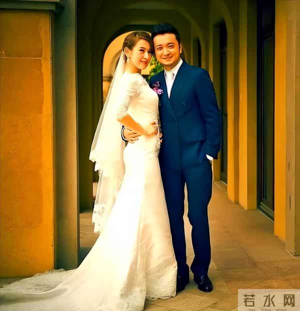 原来我们都被骗了，尼格买提对前妻只字不提，担心的事还是发生了