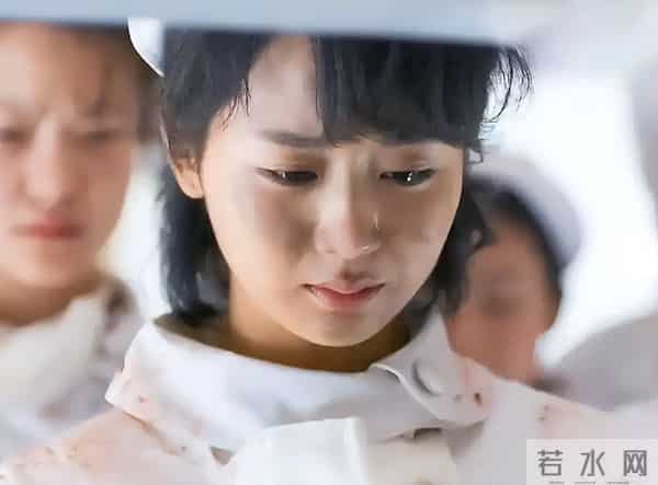 一场生日,戳穿了杨紫在演艺圈的地位,原来肖战一个字都没说错