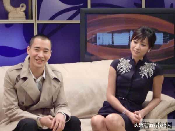 51岁徐静蕾近况曝光：没结婚但有伴侣，定居美国6年，吃成胖美人