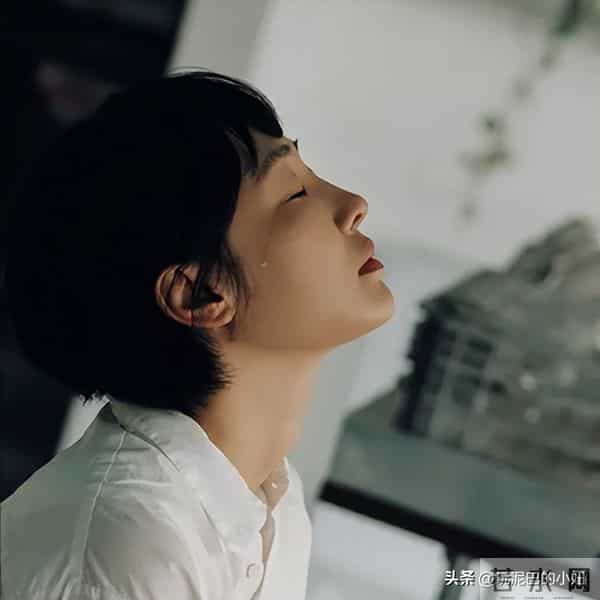 连爆2大行业瓜!大花回应只字不提影帝,阔太倒油导演,都不装了