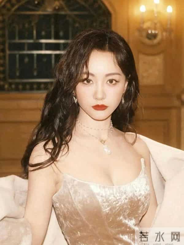 杨蓉真是性感啊！