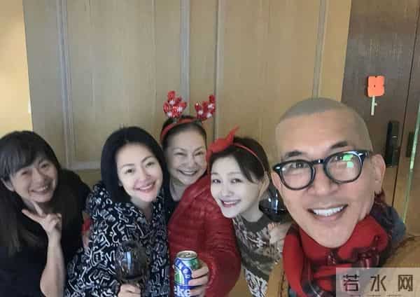 网友实地探访大S墓地！竟然没有照片名字，具俊晔只撰写一句碑文