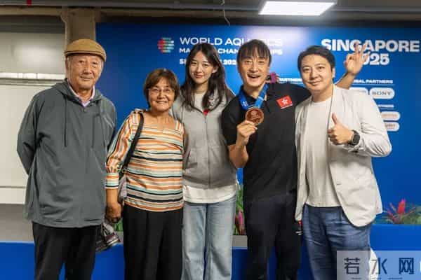 方力申老婆叶萱怀孕9个月晒巨肚，曾决定绝不生B：真的难以预料