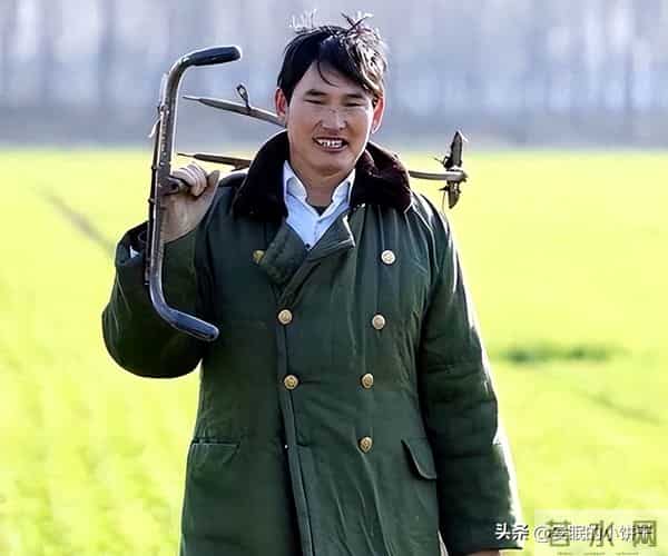 “豪门梦碎”，大衣哥的尊严回归，前儿媳陈亚楠却活成了"笑话"