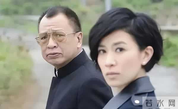 佘诗曼估计要气吐血了。她怎么也没想到,许绍雄才去世没几天