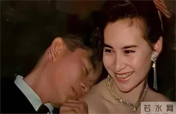 何超琼近况曝光,生图满头白发还有老年斑,和澳门大会判若两人