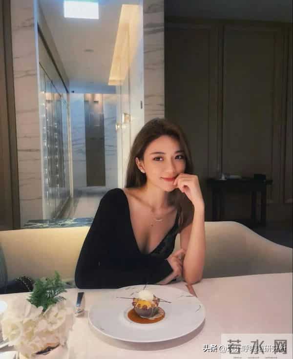 马国明携短裙靓女中环同行被拍!女方身份曝光,视帝亲自回应