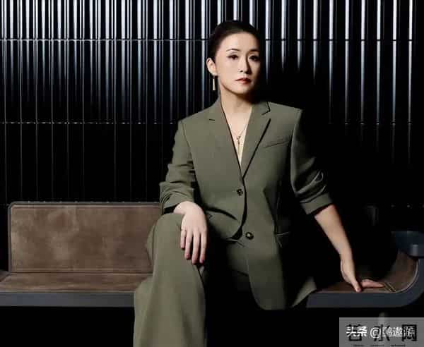 官媒点名秦雯没几天,令人担心的事接连发生,遭殃的何止冯绍峰