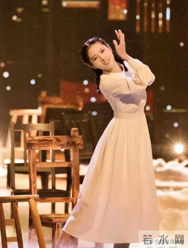 她错过靳东,转身嫁给父亲看中的女婿,如今45岁被婆家宠成公主!