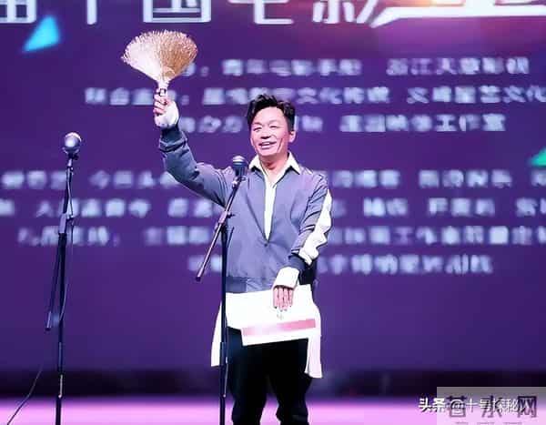 王宝强也没想到,与马蓉离婚9年后,自己一双儿女开始给他争光了