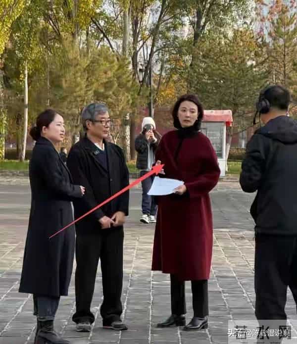 “央视最惨女主持”，俩富豪前任全判死刑？生图脸僵的她近况如何