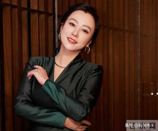 郝蕾风波升级！被扒曾参演《狂野时代》闹掰，辛芷蕾发声打脸她