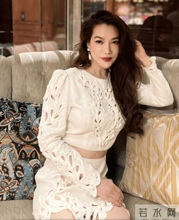 仅7天就曝出5大瓜!官宣离婚、承认插足、一线女星被抓,全是大瓜