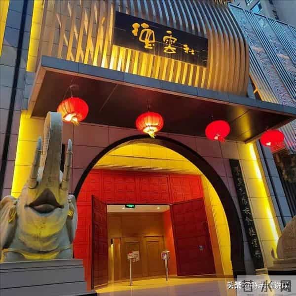 风水轮流转!郭德纲一天官宣3个新身份,早已不是全网骂的小丑了