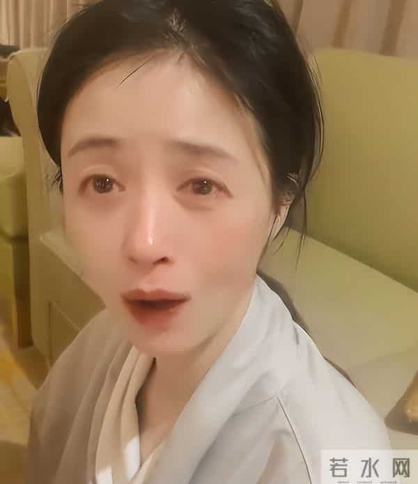不要成为第二个大S!42岁暴瘦脱相崩溃大哭的蒋欣,给大家提了醒