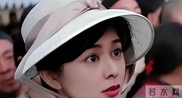 住着上亿豪宅,却无儿无女依靠弟弟养老,63岁的关之琳后悔过吗?