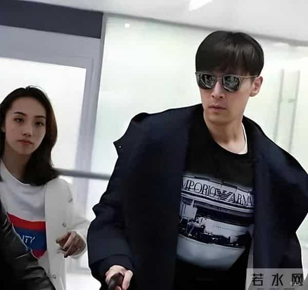 胡歌难得和妻子同框，是不是真爱一目了然！