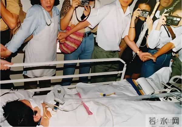 官媒发文,63岁何超琼再破天花板,让许晋亨和整个豪门圈刮目相看!