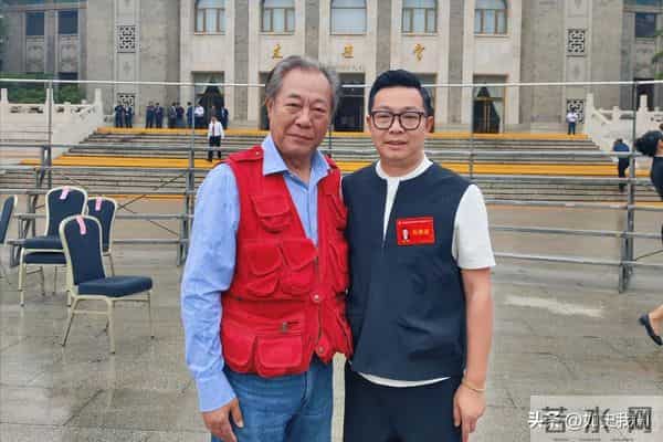 他是最干净的男演员，为妻息影12年，一生零绯闻，如今老到不敢认