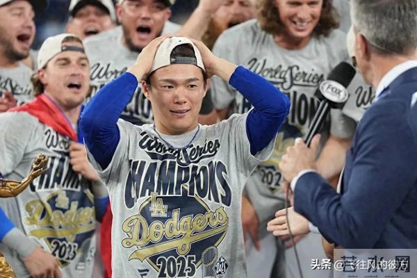 听到山本由伸喊疼 克肖笑称："至少他还是人类啊！"