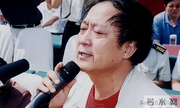 牛群:一路好好走!55岁为自证清白裸捐,58岁妻离子散,今如何?