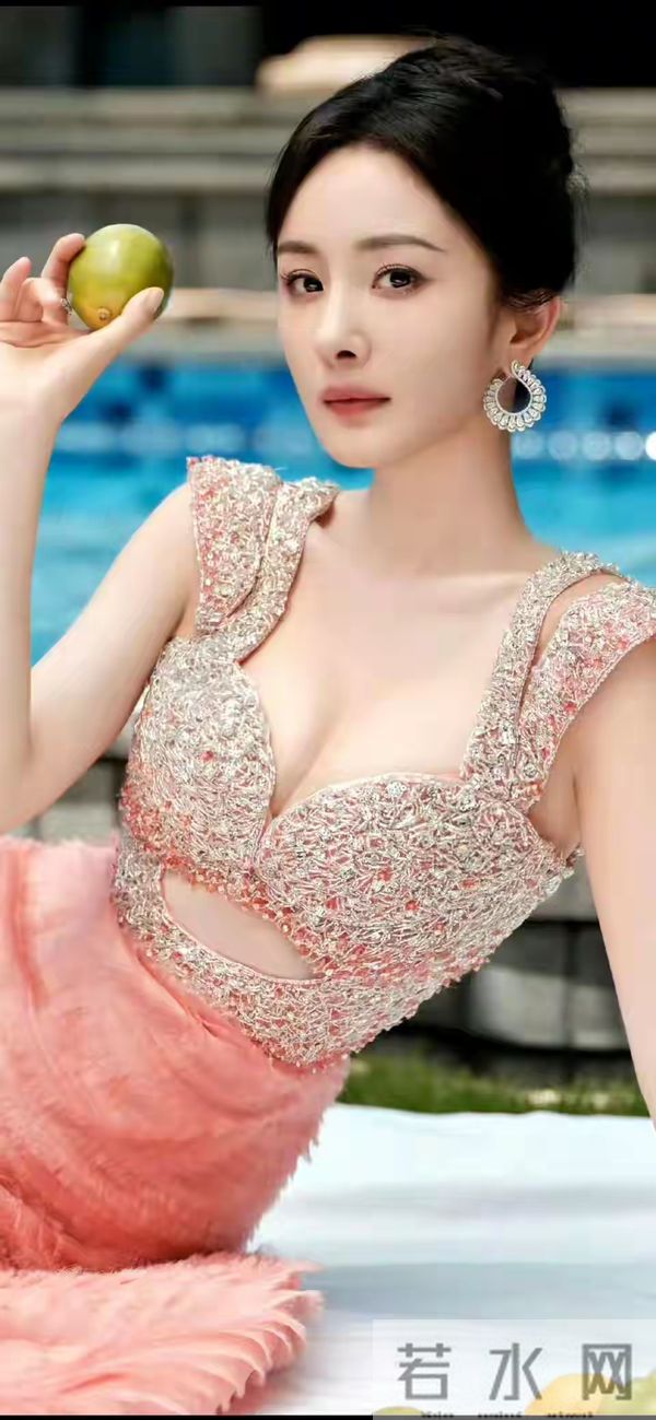 杨幂，丰腴之美