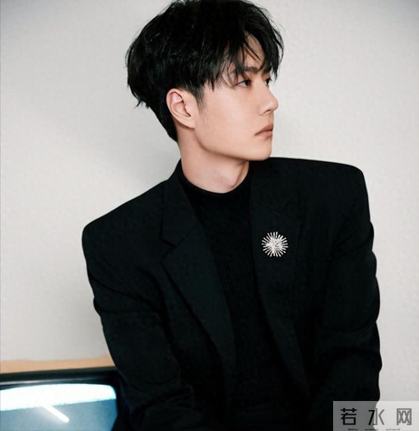 赵露思后又一顶流要出走？王一博被曝不续约，网友：杜华的天塌了