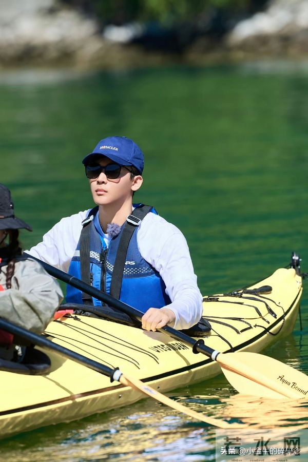 《花少》挪威穿搭合集,来看看明星们秋冬出游穿搭