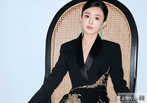 离婚4年，冯绍峰因颜值回春登上热搜，赵丽颖后悔了没？