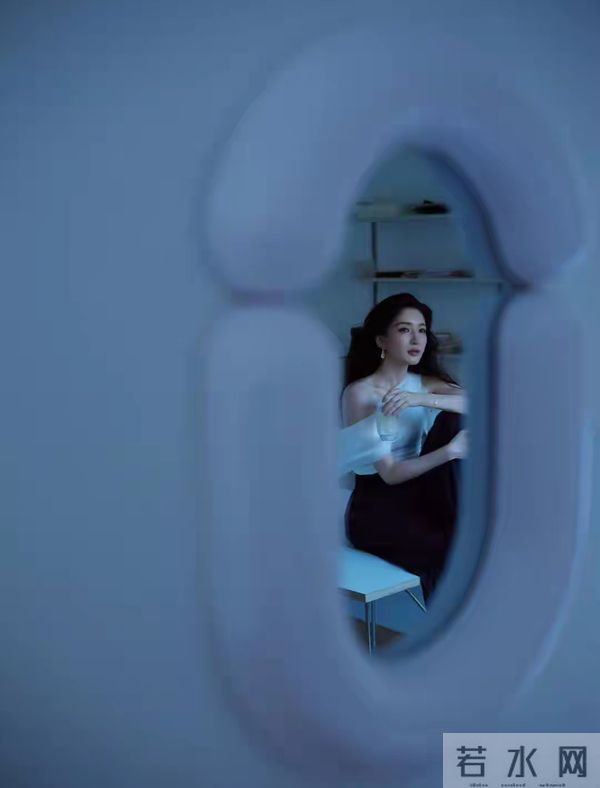 江疏影魅惑写真，太诱人了