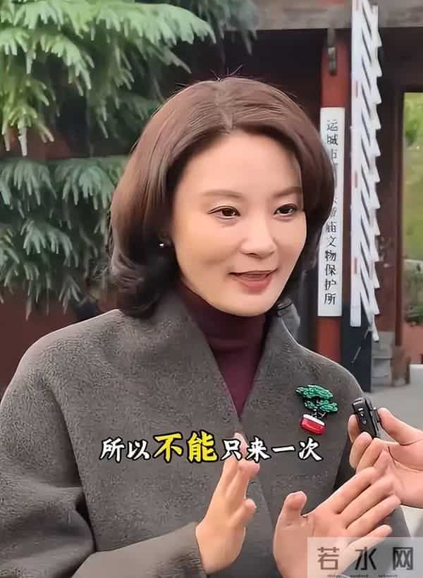 前央视主持人,俩前任去世被嘲“克夫”,生图脸僵的她近况如何了