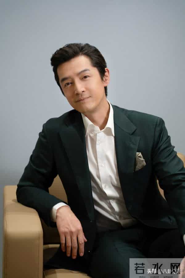 8个月前，胡歌被传身患肺癌，现在看他的近况，一点也不意外