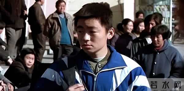 与马蓉离婚9年后，王宝强总算等到这一天，一双儿女终为他正名了