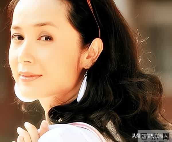 59岁蒋雯丽现状让人心酸，定居英国，又瘦又老：一代女神也落寞了