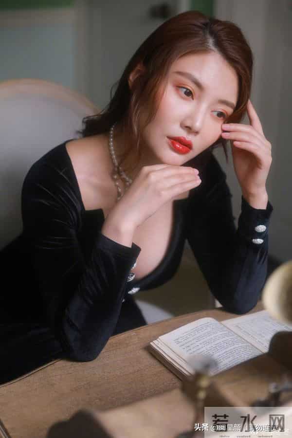 徐冬冬 大嫂美起来很上头 红裙倩影 化身温柔萌妹