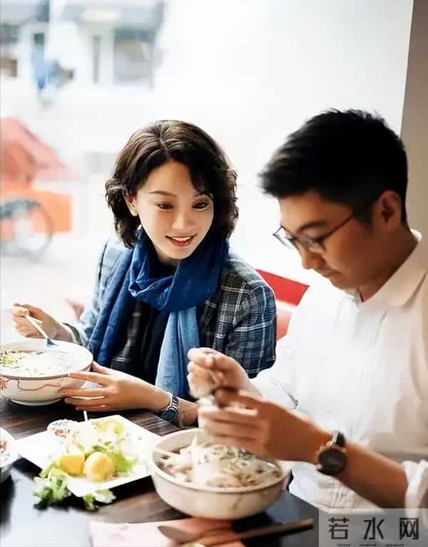 钱再多有什么用？曾两年禁食水果的陈数，给所有人提了个醒